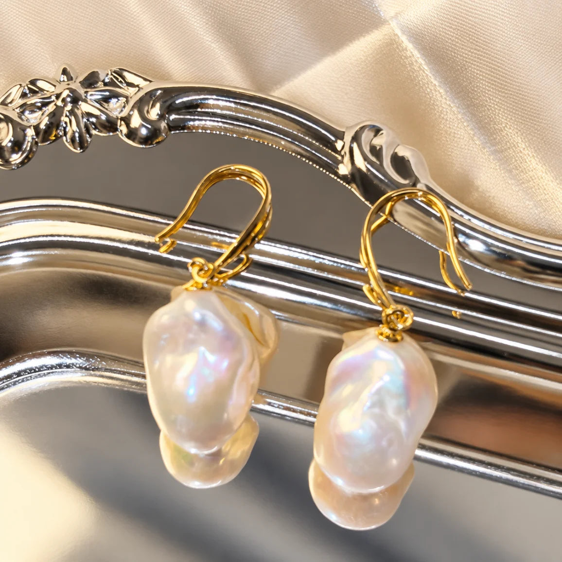 14K Gold White Freshwater Cultured Baroque Pearl Drop Earring